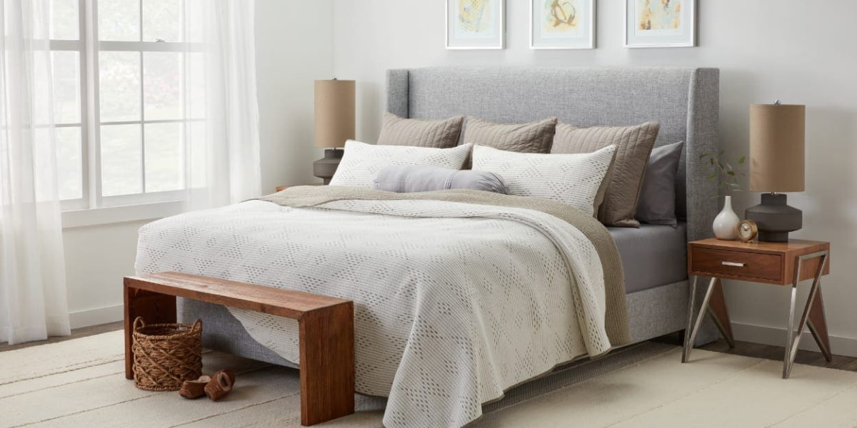 What To Hang Above Bed? Best Ideas House2Keep