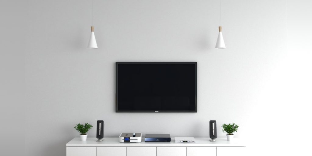 hanging lamps above TV as decor element