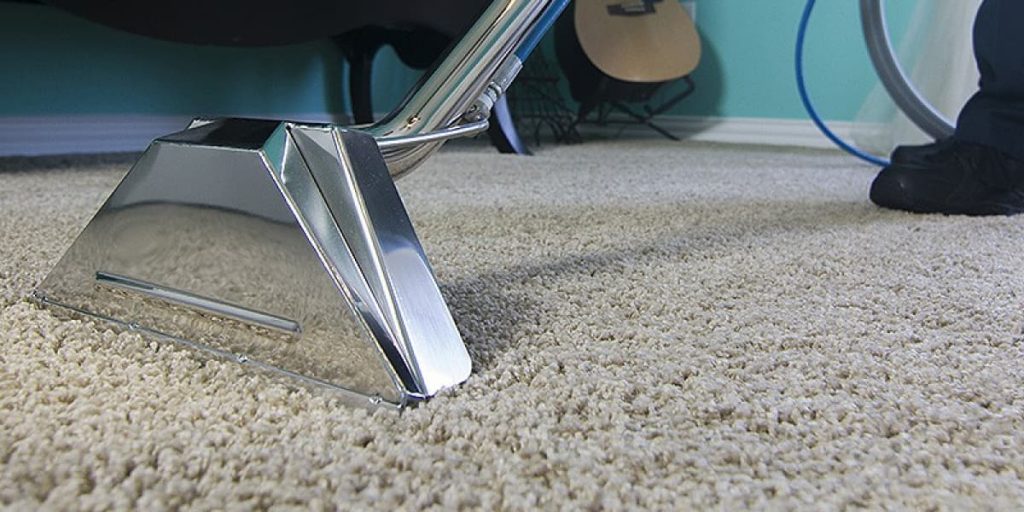 vacuum cleaning braided rug
