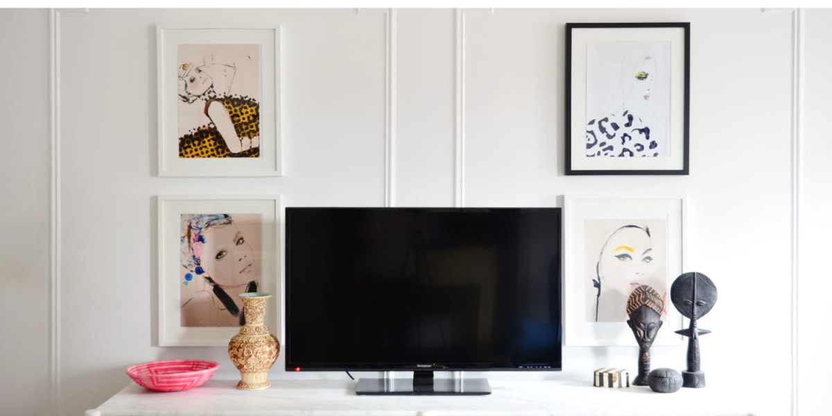 8 Ideas To Decorate Place Above TV House2Keep