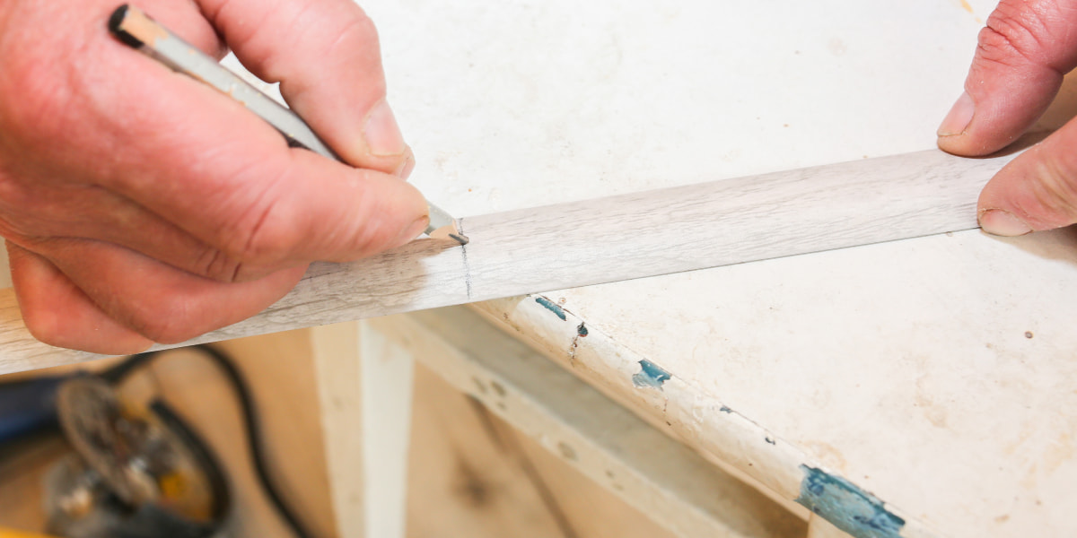 How To Install Quarter Round (Shoe Molding)? DIY In 5 Steps!