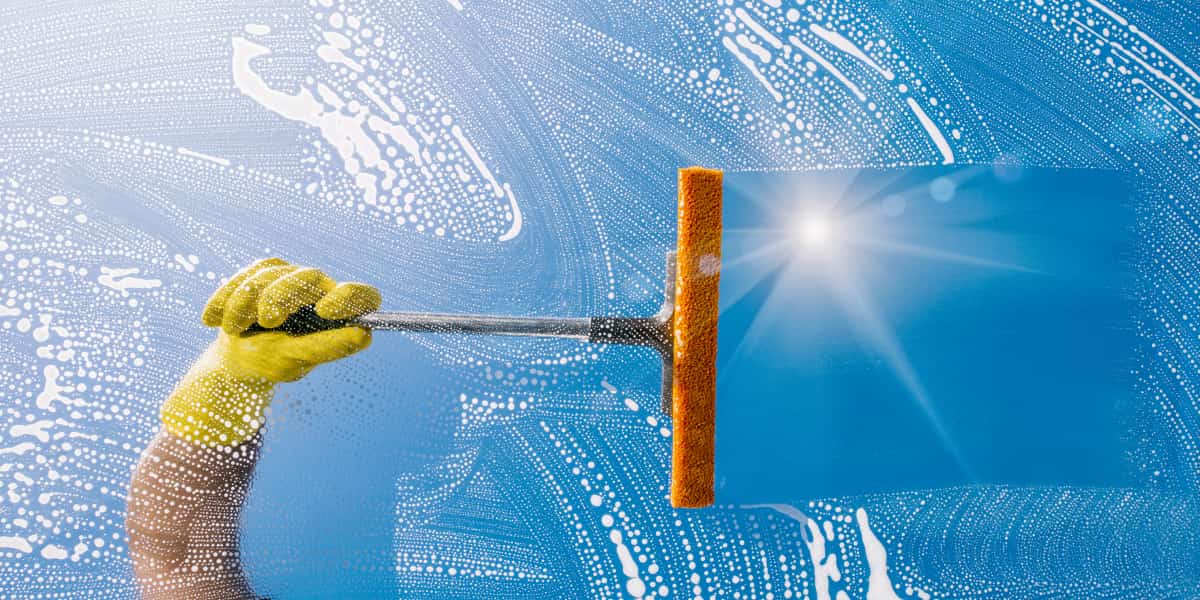 How To Wash Exterior Windows 8 Outdoor Windows Cleaning Tips