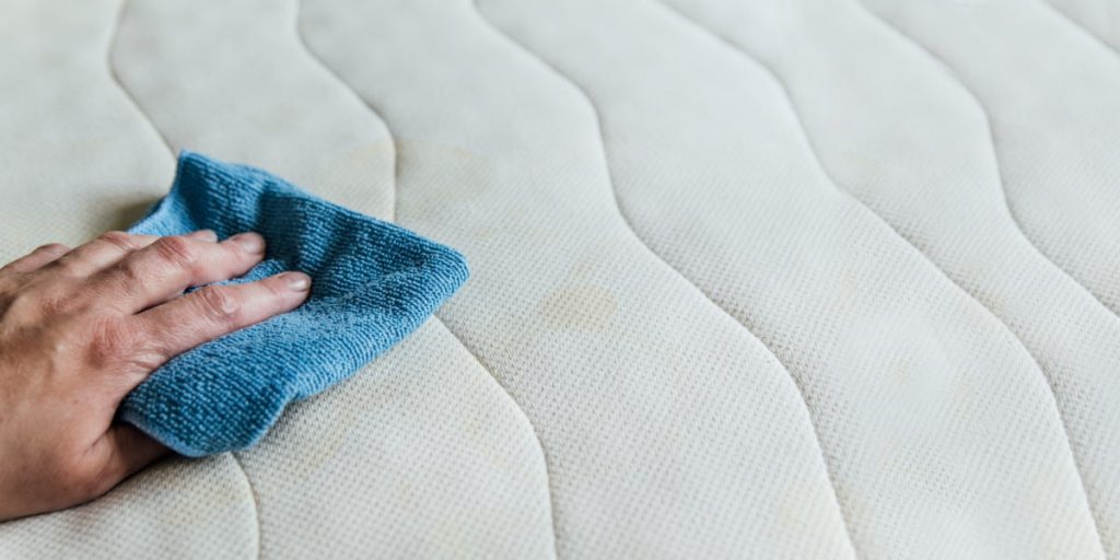 cleaning stains from mattress