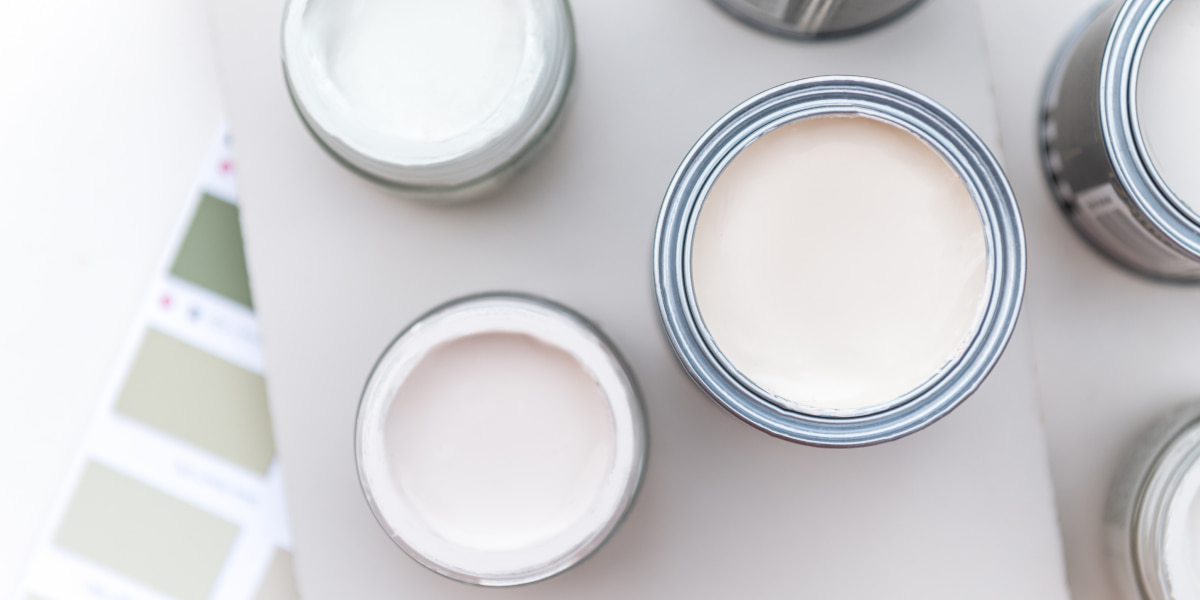 What Kind Of Paint To Use In A Bathroom? Pros & Cons Of 5 Types