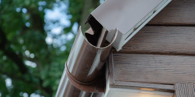 How To Install Rain Gutters: DIY Guide In 5 Steps For Beginners