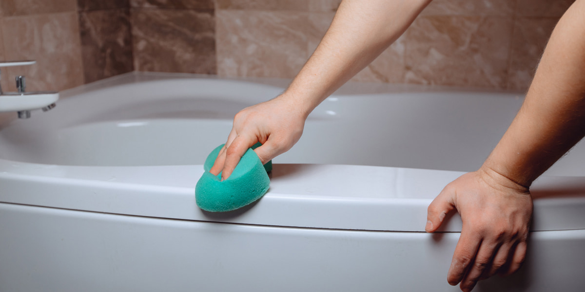 How To Clean Your Bathtub? Use The Best 8 Ways To Save Time!