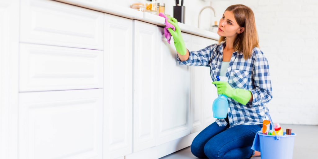 how to clean wooden kitchen cabinets